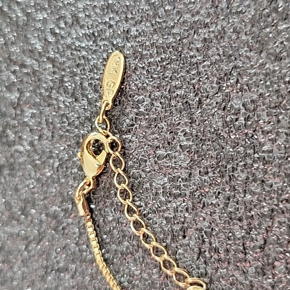 18k GP blue elephant necklace - Picture 3 of 4